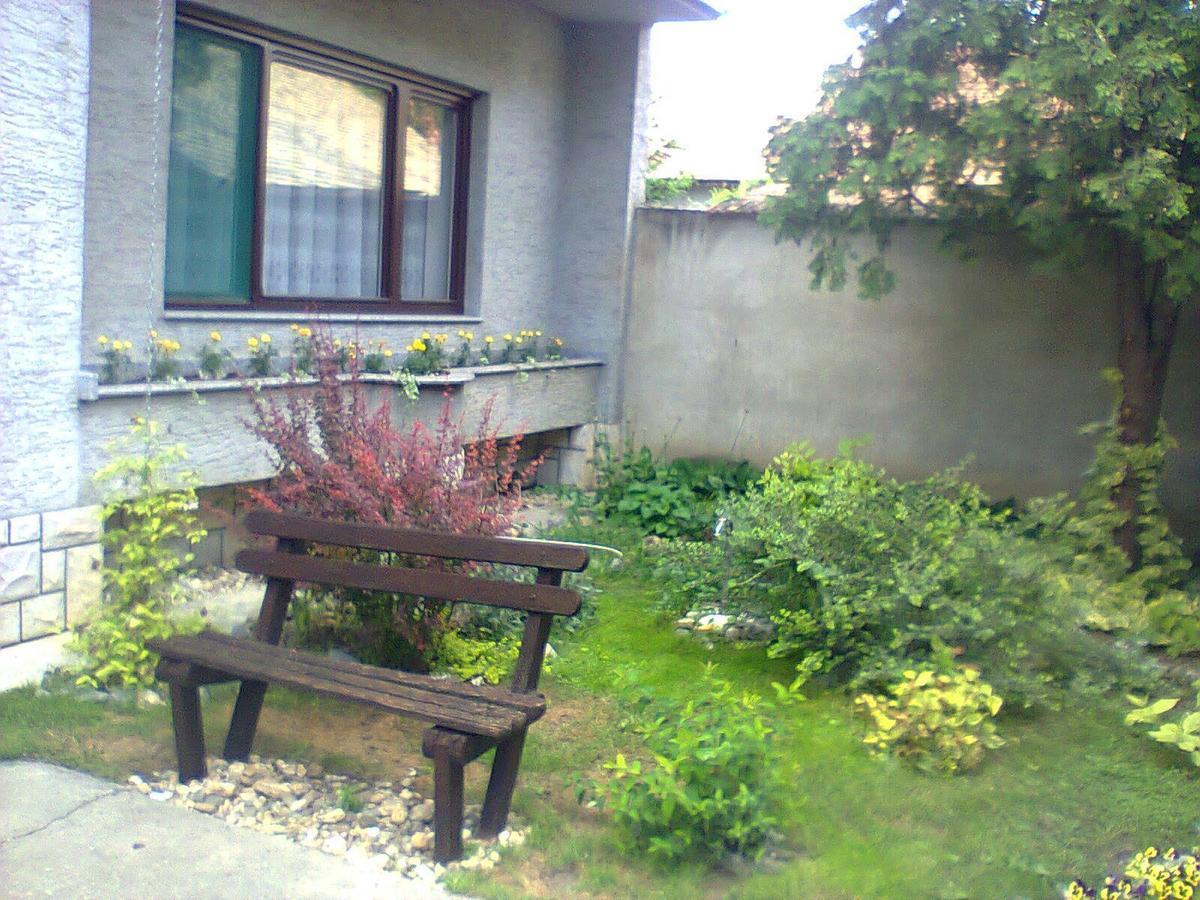 Domacinstvo Opavski Backi Petrovac Bagian luar foto